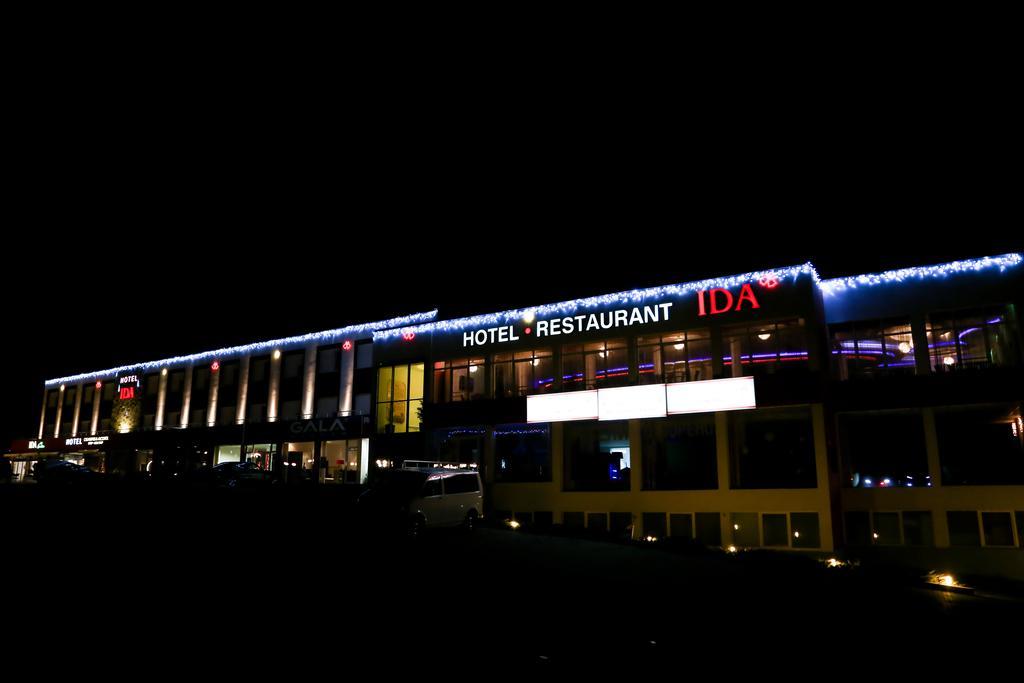 Hotel & Restaurant Ida Кырджали Экстерьер фото